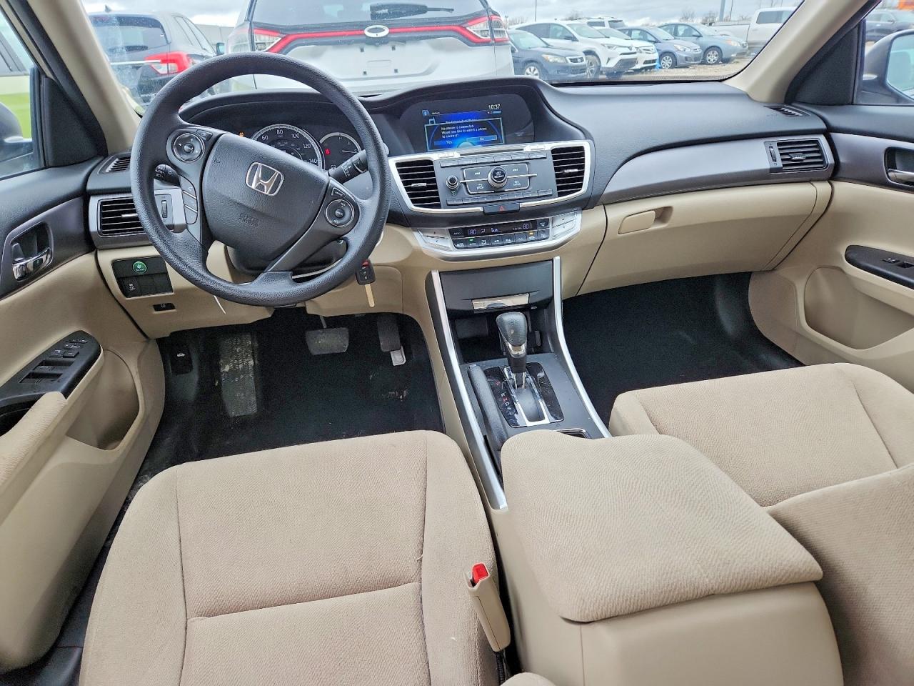 2013 HONDA ACCORD LX photo 22