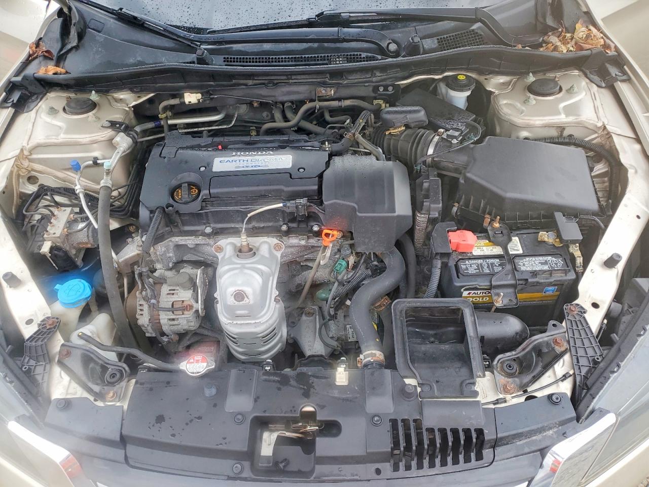 2013 HONDA ACCORD LX photo 31