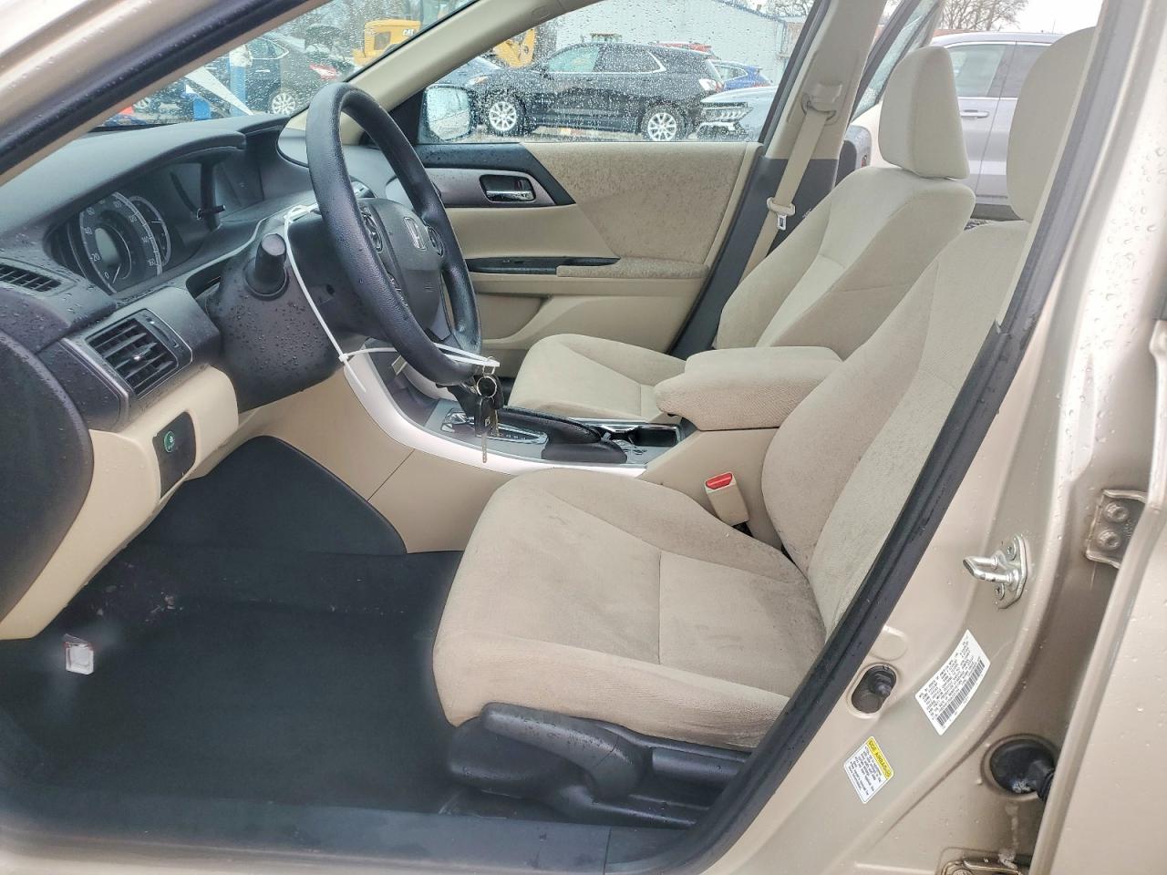2013 HONDA ACCORD LX photo 19
