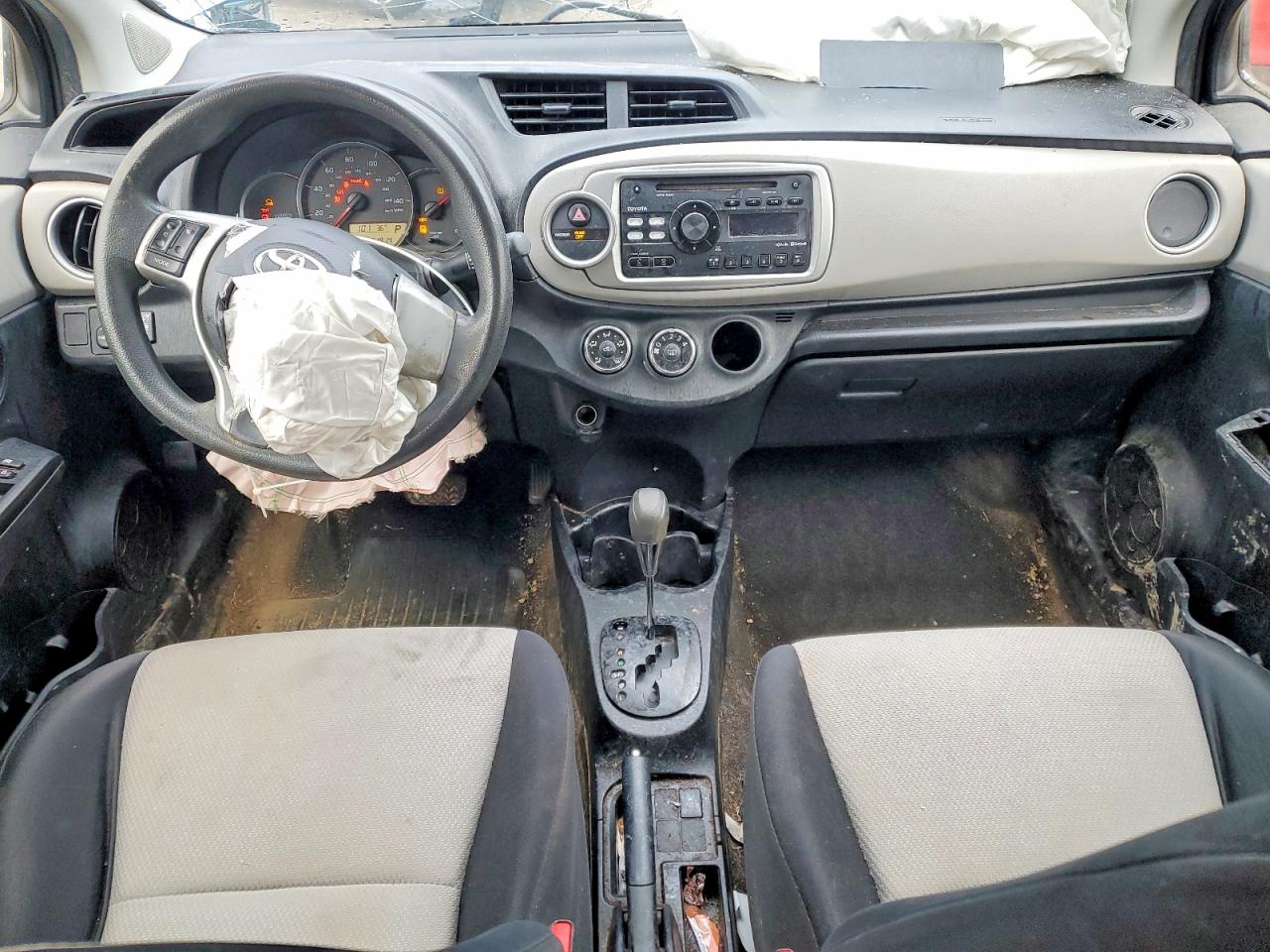 2013 TOYOTA YARIS 5-DOOR LE photo 8