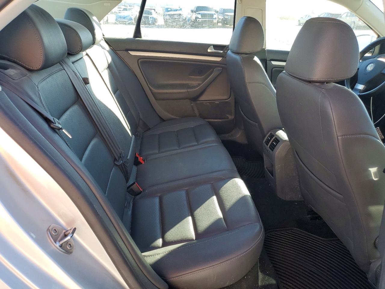 2008 VOLKSWAGEN JETTA SE photo 19