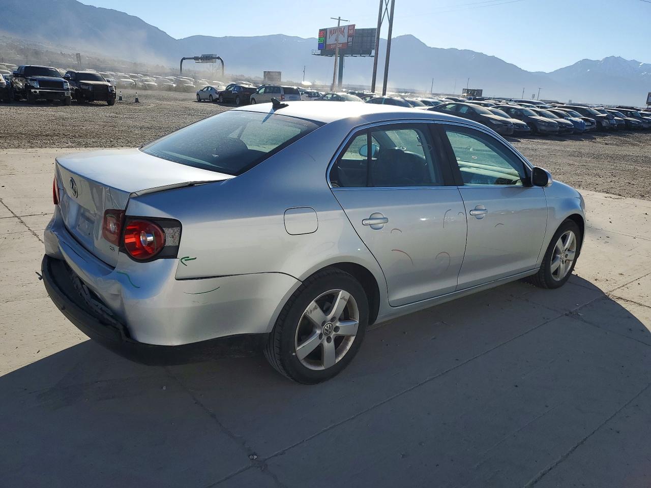 2008 VOLKSWAGEN JETTA SE photo 5