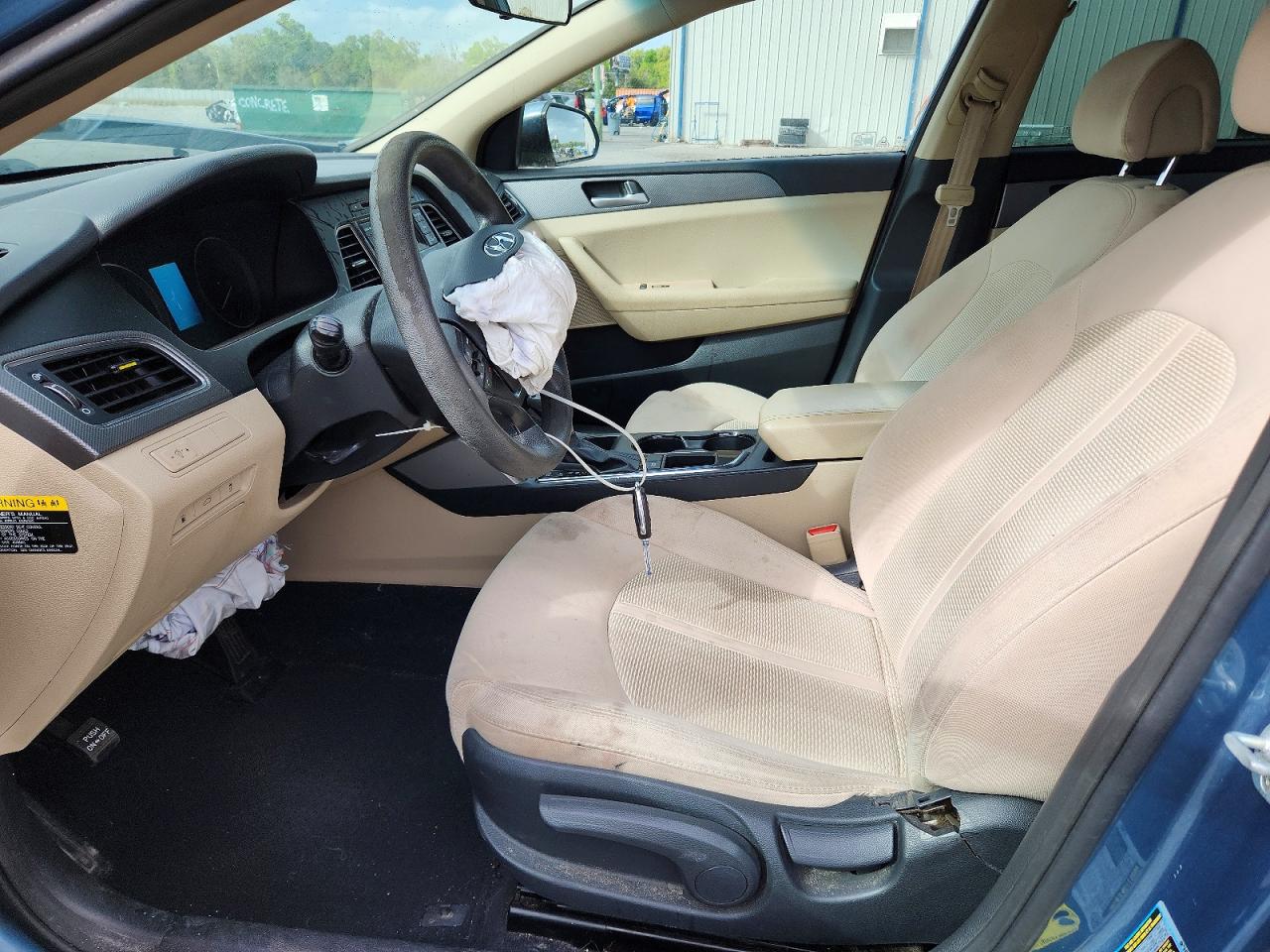 2015 HYUNDAI SONATA SE photo 19