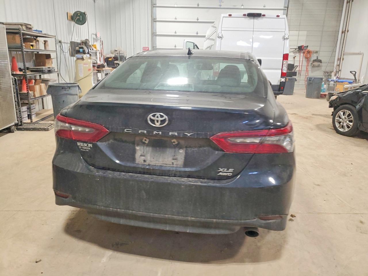 2023 TOYOTA CAMRY XLE photo 6