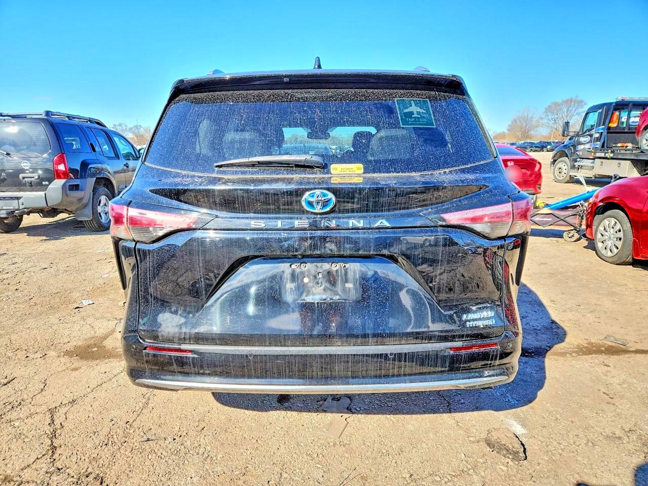 2021 TOYOTA SIENNA LIMITED 7-PASSENGER photo 6