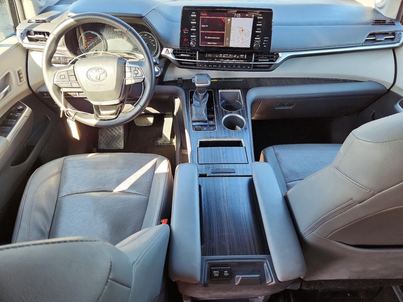 2021 TOYOTA SIENNA LIMITED 7-PASSENGER photo 8
