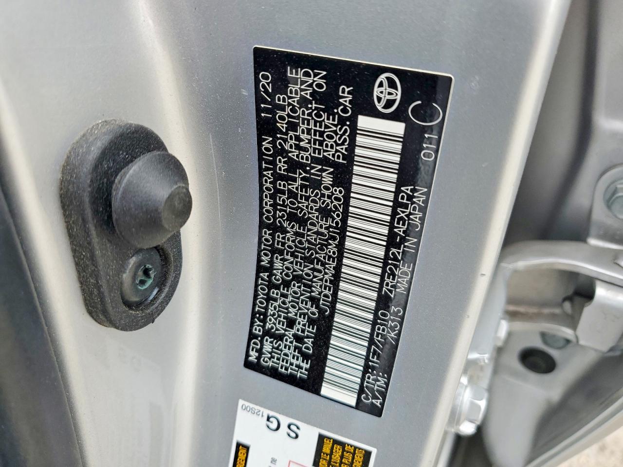 2021 TOYOTA COROLLA LE photo 12