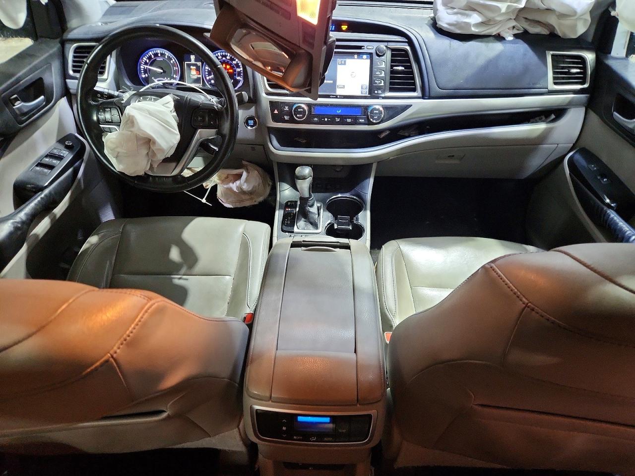 2014 TOYOTA HIGHLANDER XLE photo 15