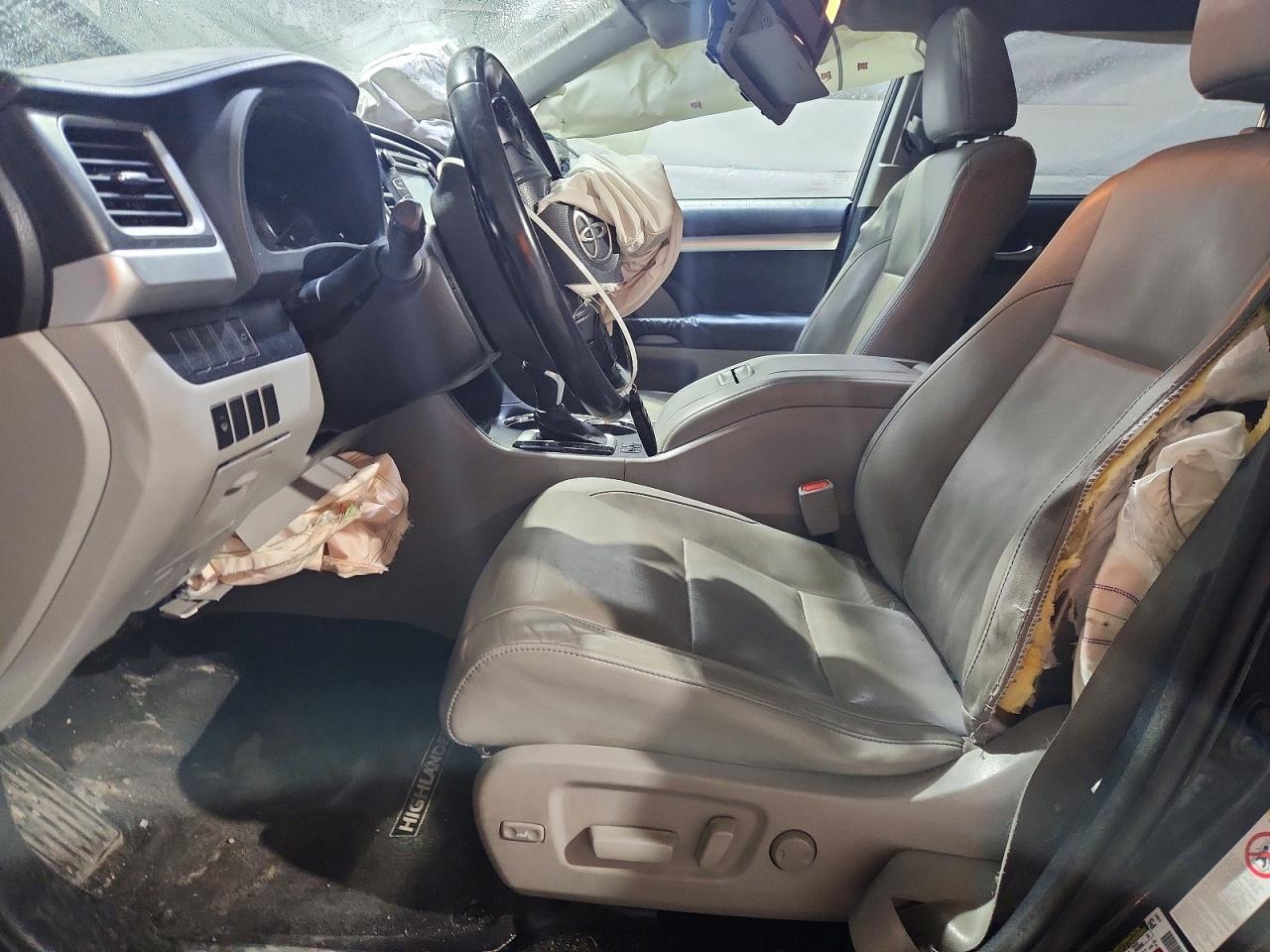 2014 TOYOTA HIGHLANDER XLE photo 13