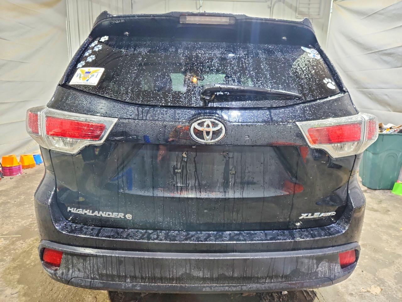 2014 TOYOTA HIGHLANDER XLE photo 11