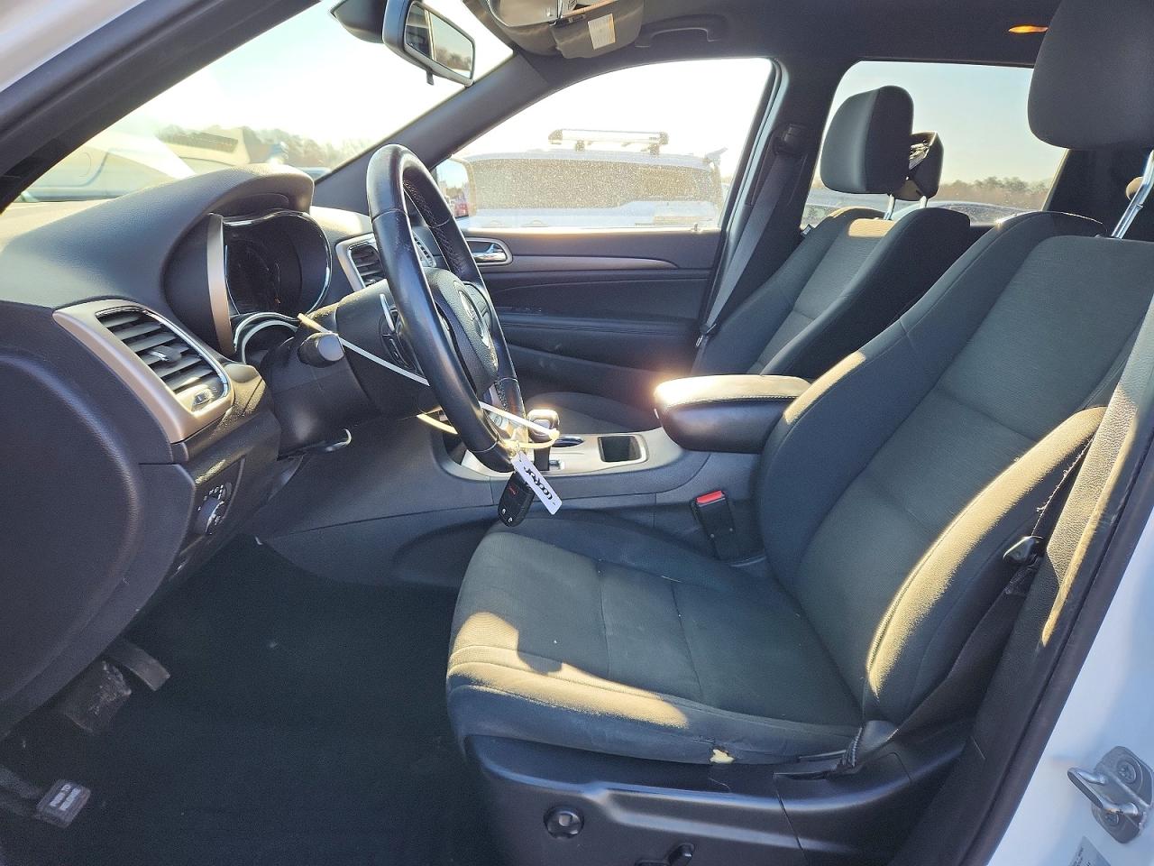 2015 JEEP GRAND CHEROKEE LAREDO photo 13