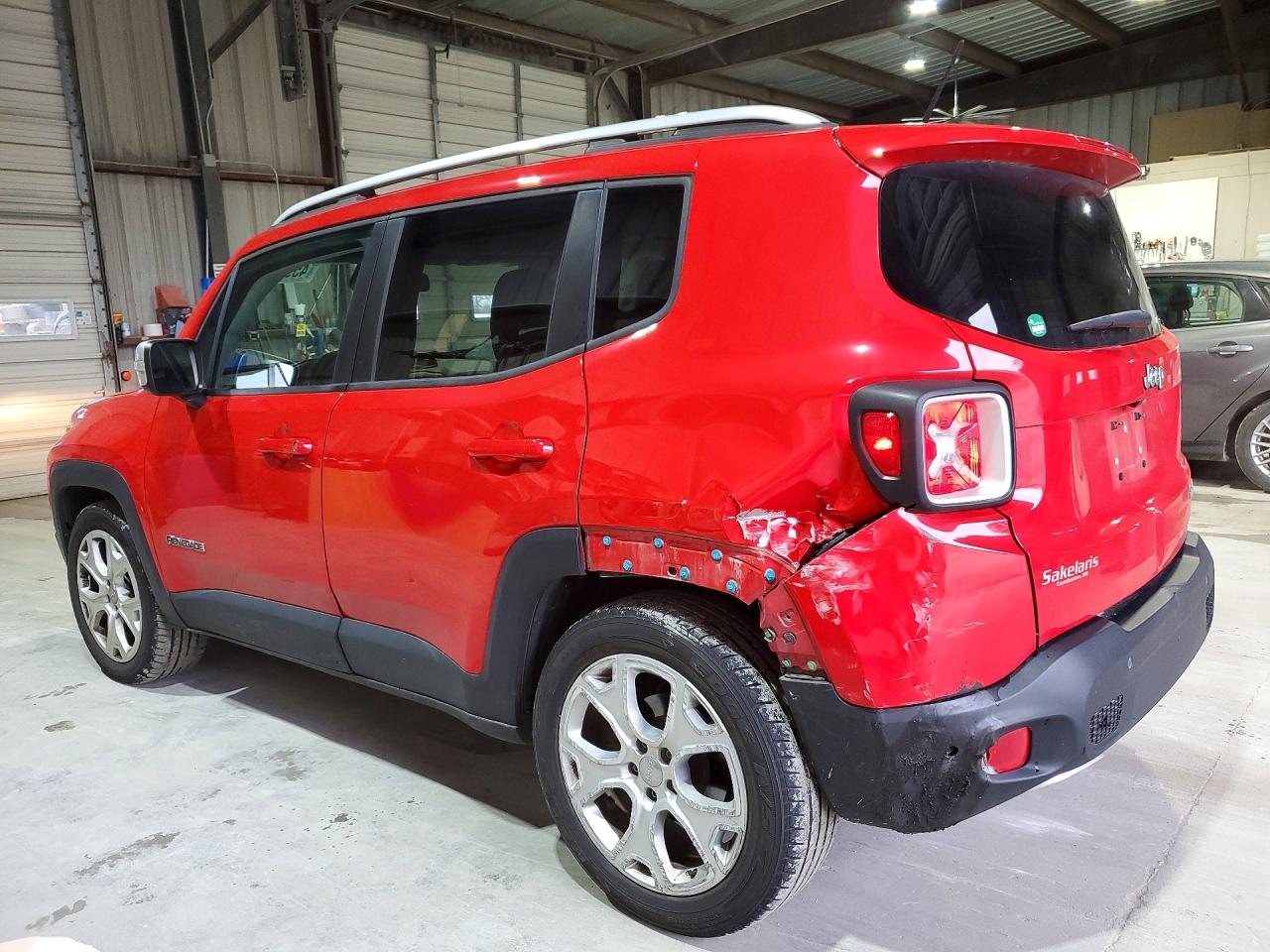 2015 JEEP RENEGADE LIMITED photo 4
