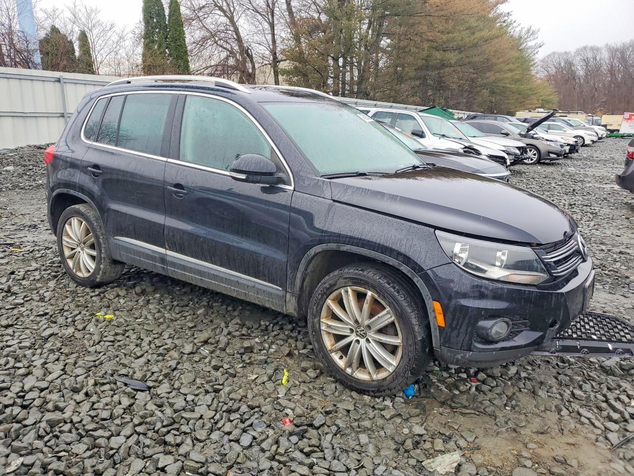 2012 VOLKSWAGEN TIGUAN S photo 7