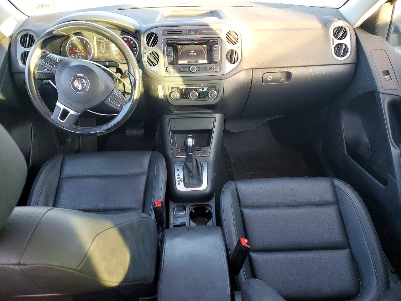2012 VOLKSWAGEN TIGUAN S photo 15