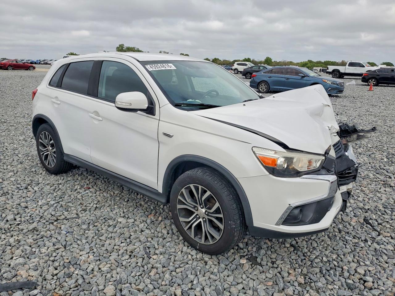 2017 MITSUBISHI OUTLANDER SPORT ES photo 10