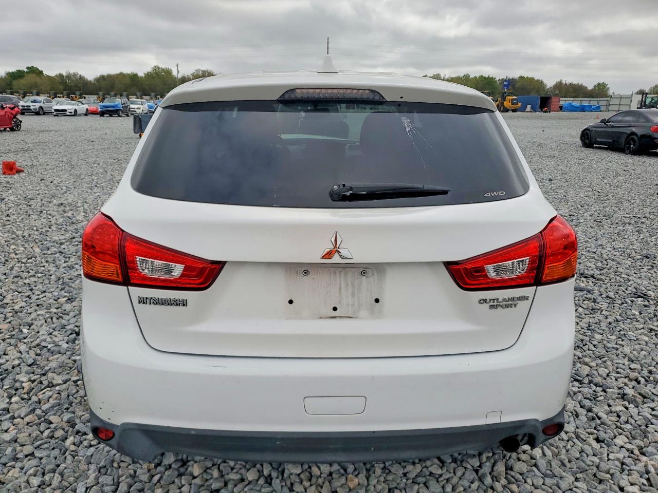 2017 MITSUBISHI OUTLANDER SPORT ES photo 16