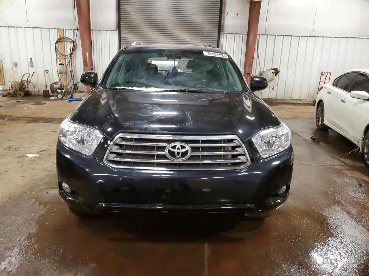 2010 TOYOTA HIGHLANDER LIMITED photo 9