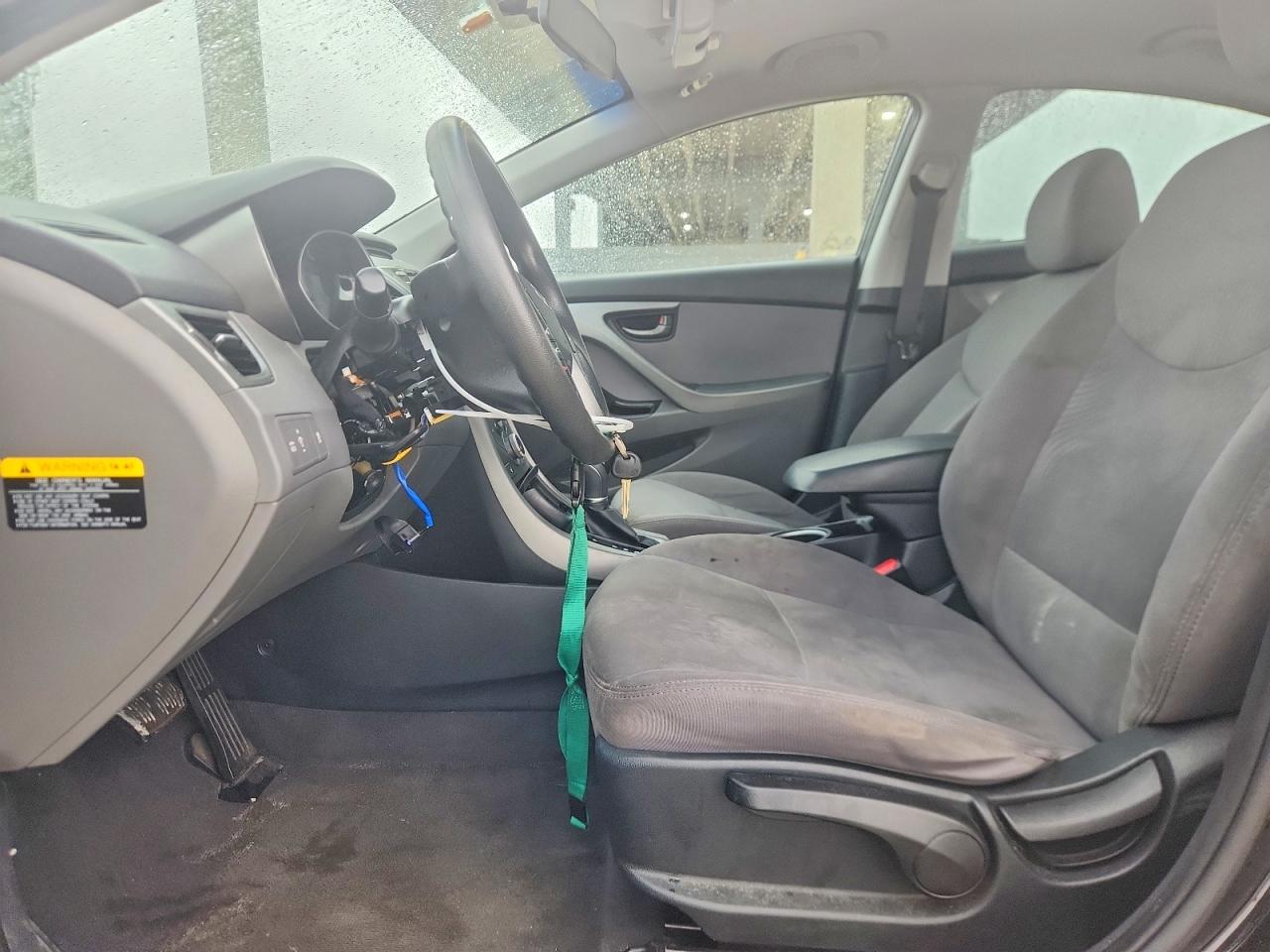 2014 HYUNDAI ELANTRA SE photo 13