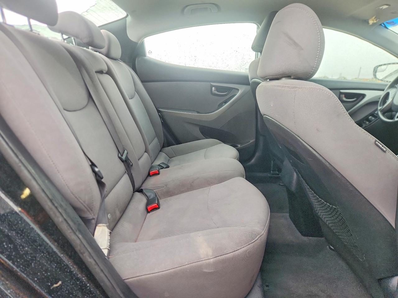 2014 HYUNDAI ELANTRA SE photo 19