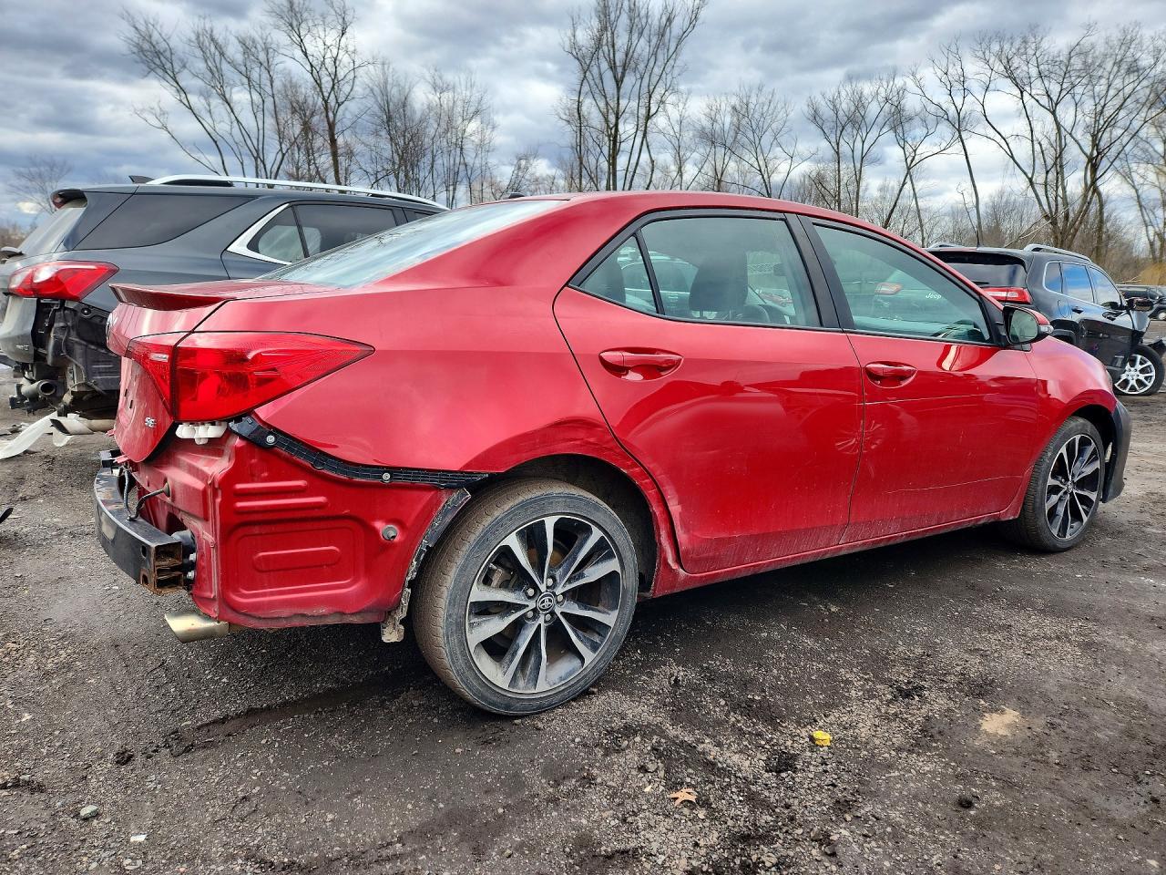 2019 TOYOTA COROLLA SE photo 3