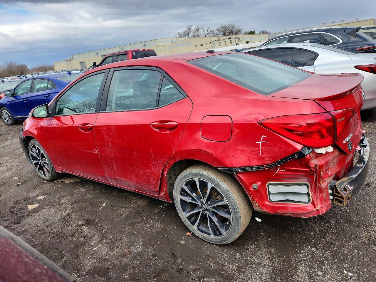 2019 TOYOTA COROLLA SE photo 2