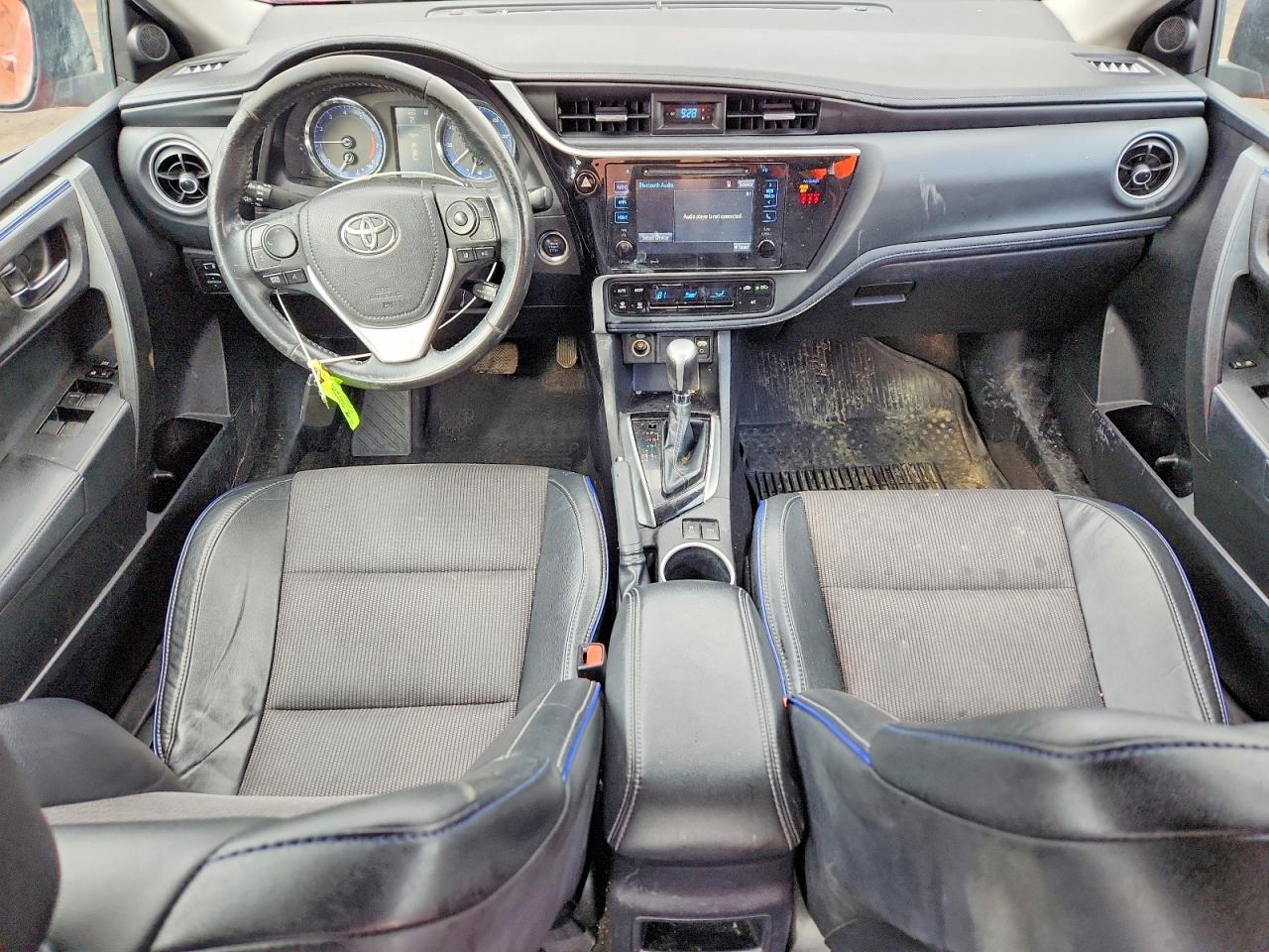 2019 TOYOTA COROLLA SE photo 8