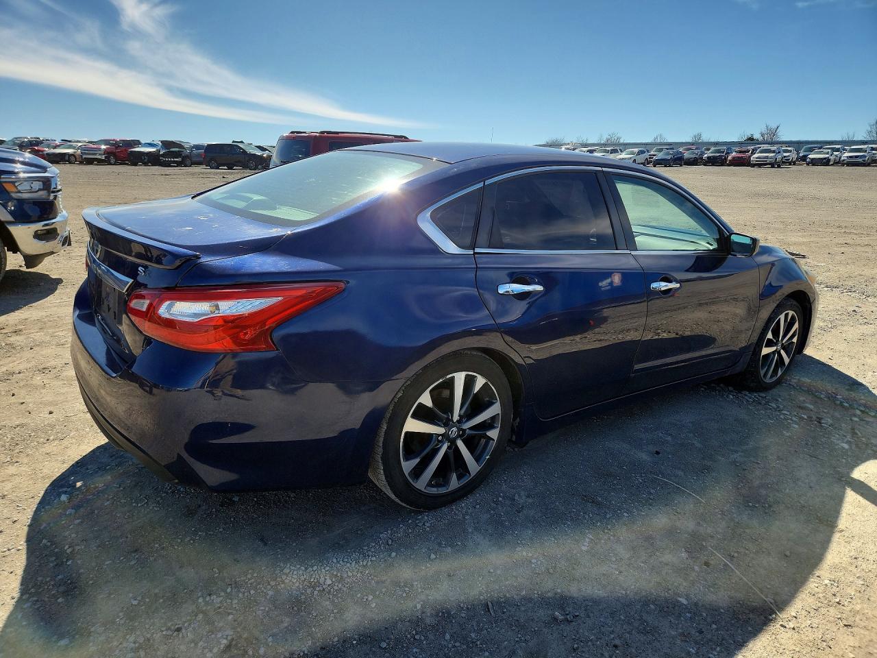 2017 NISSAN ALTIMA 2.5 SR photo 5