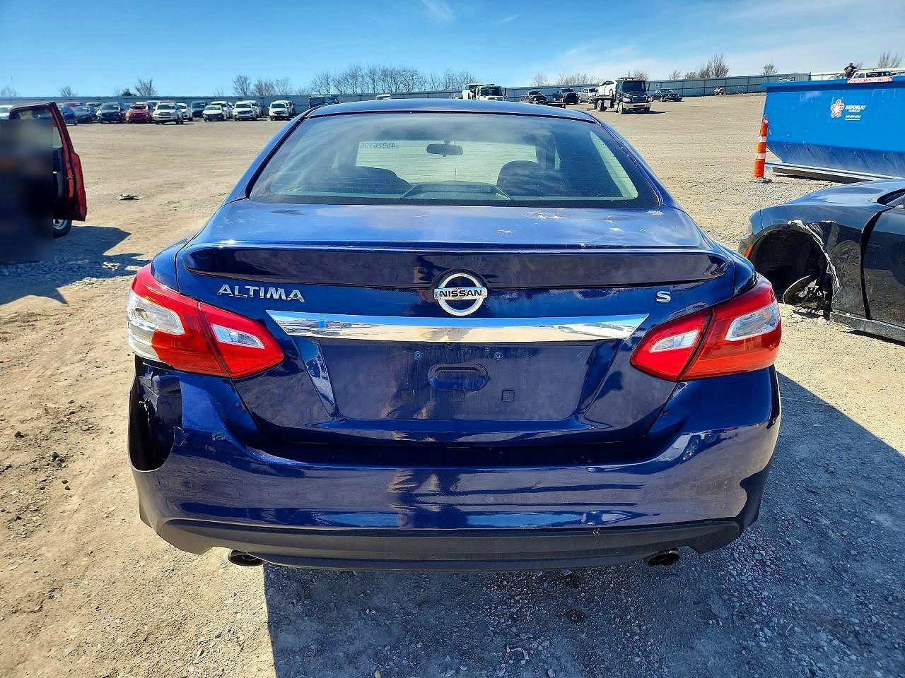 2017 NISSAN ALTIMA 2.5 SR photo 11