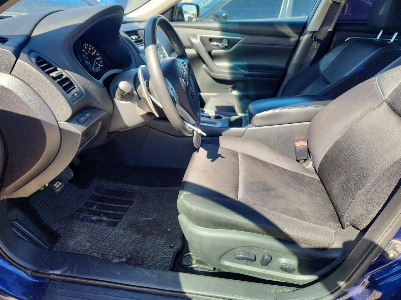 2017 NISSAN ALTIMA 2.5 SR photo 13