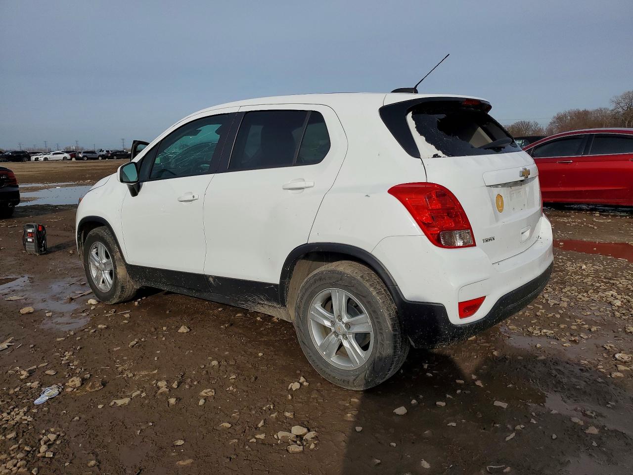 2020 CHEVROLET TRAX LS photo 3