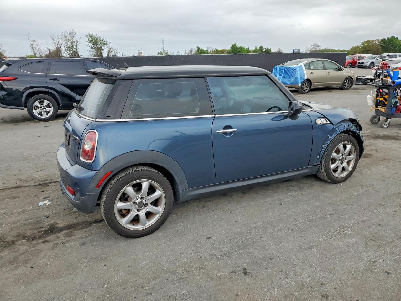 2010 MINI COOPER S photo 5