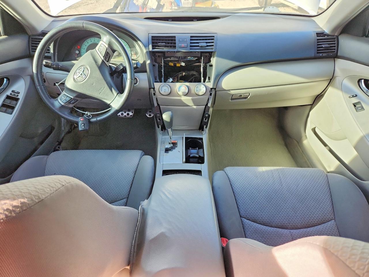 2011 TOYOTA CAMRY SE V6 photo 15