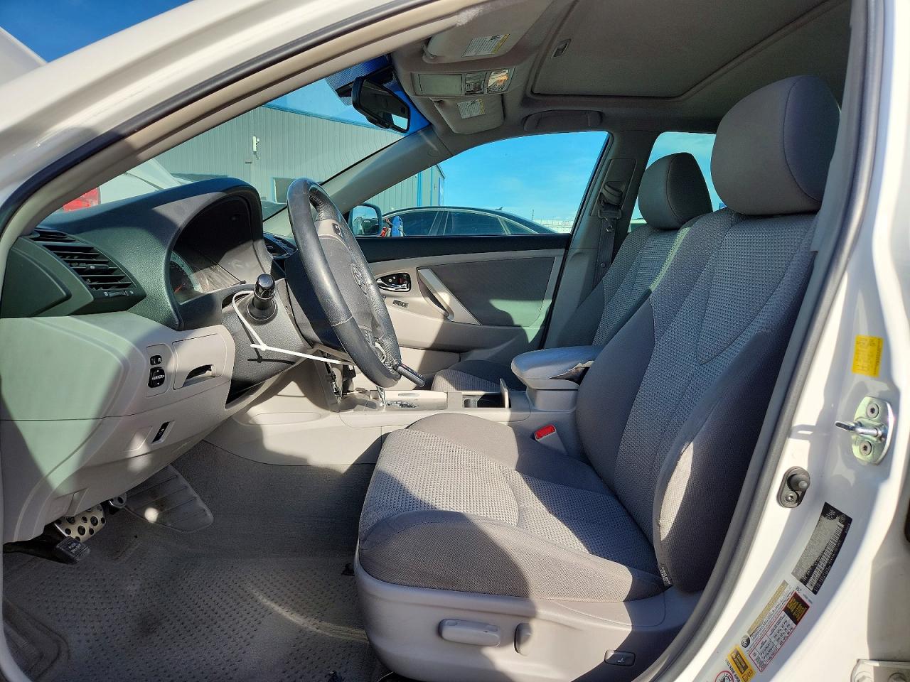 2011 TOYOTA CAMRY SE V6 photo 13