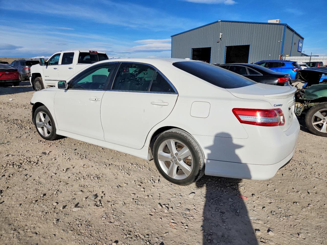 2011 TOYOTA CAMRY SE V6 photo 3