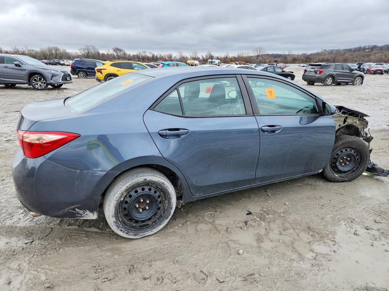 2017 TOYOTA COROLLA LE photo 7