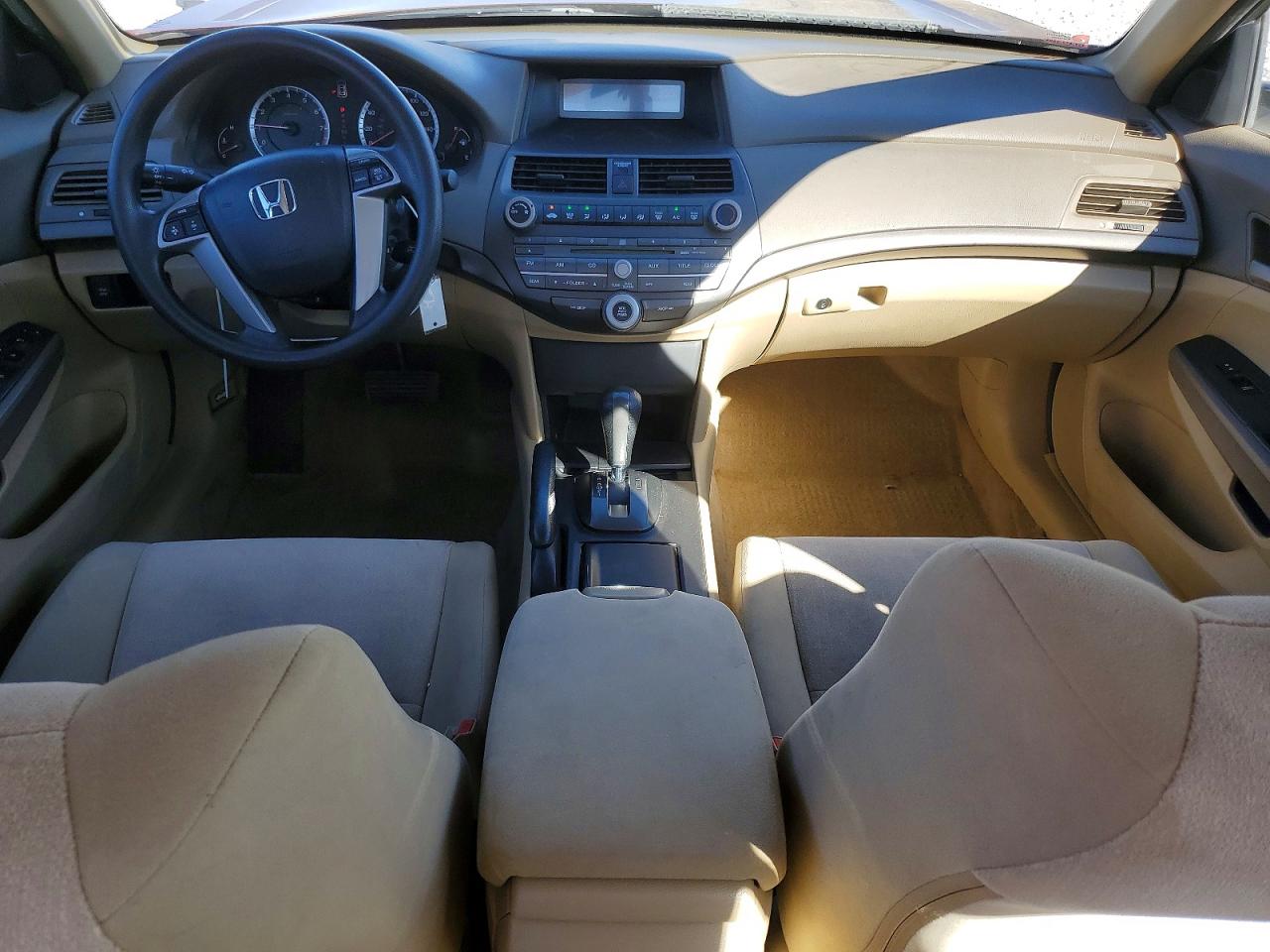 2010 HONDA ACCORD LXP photo 8