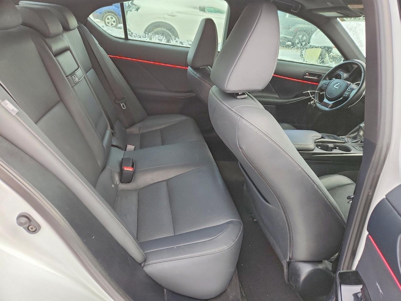 2023 LEXUS IS 300 photo 28