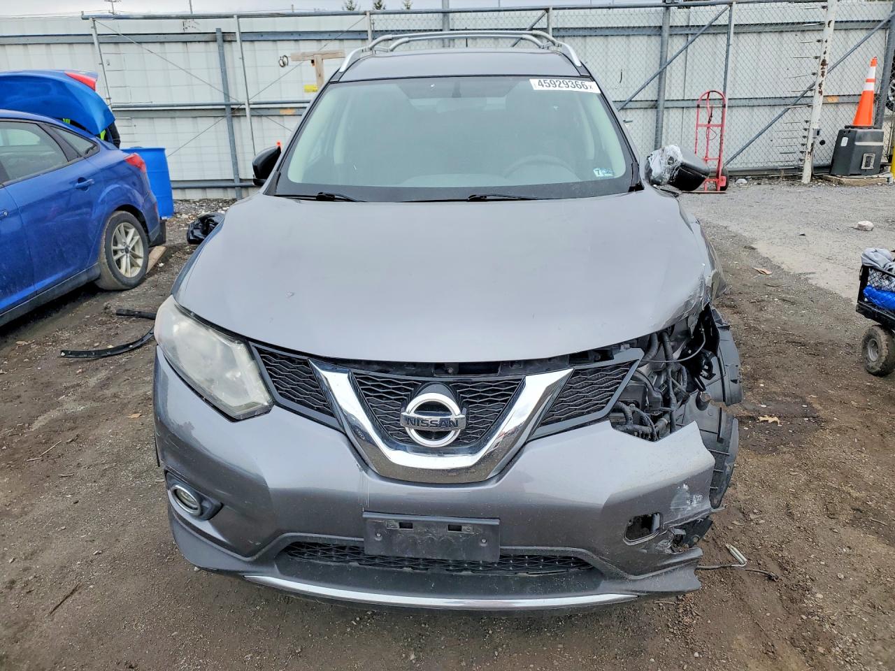 2016 NISSAN ROGUE SV photo 9
