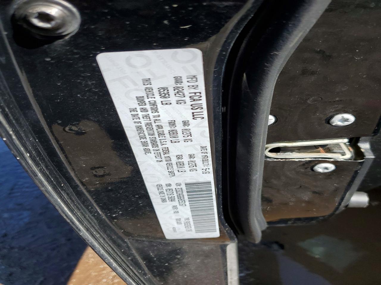 2016 CHRYSLER 300 S photo 12