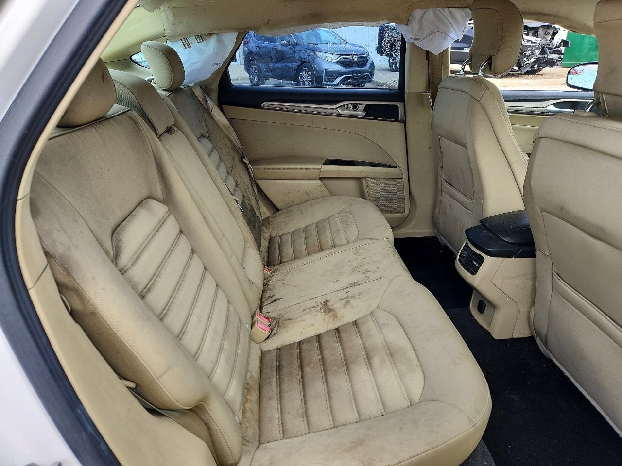 2013 FORD FUSION SE photo 28