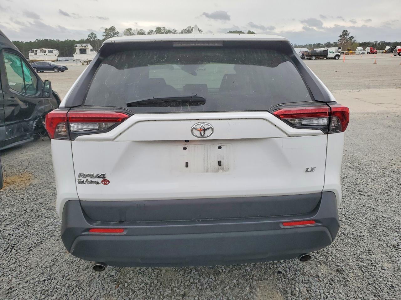 2025 TOYOTA RAV 4 photo 11