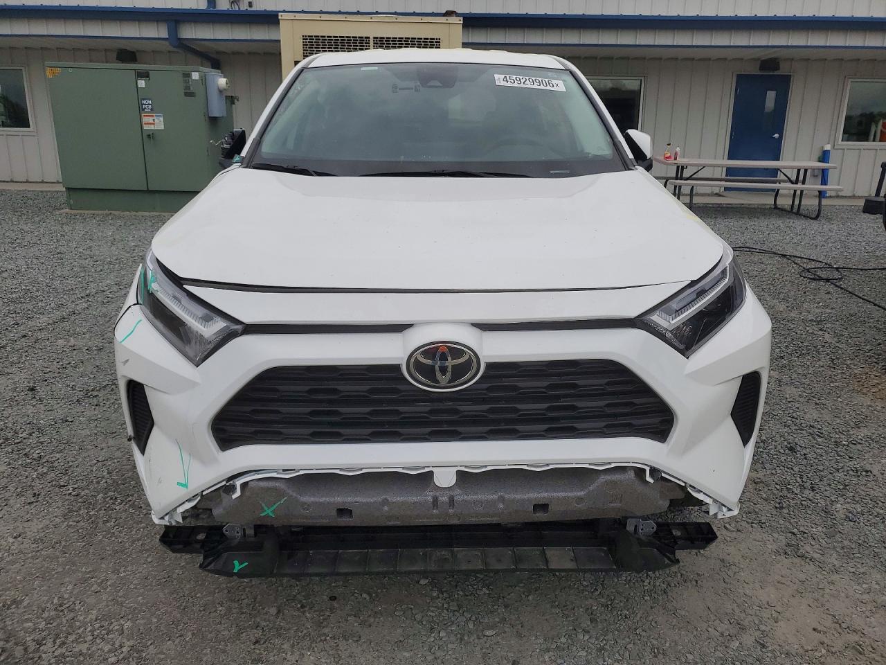 2025 TOYOTA RAV 4 photo 9