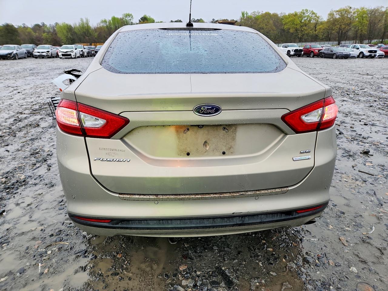 2015 FORD FUSION SE photo 16