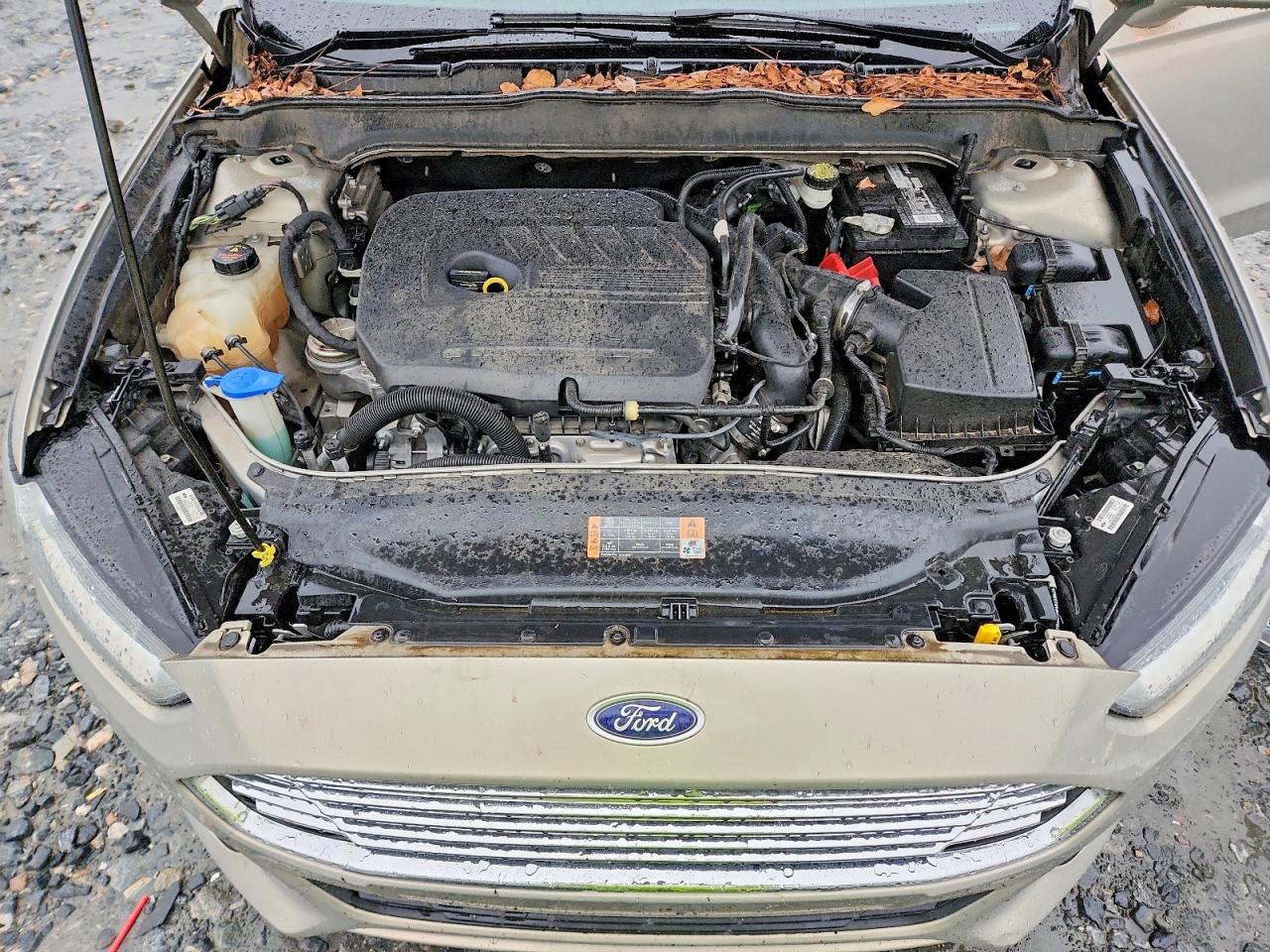 2015 FORD FUSION SE photo 31