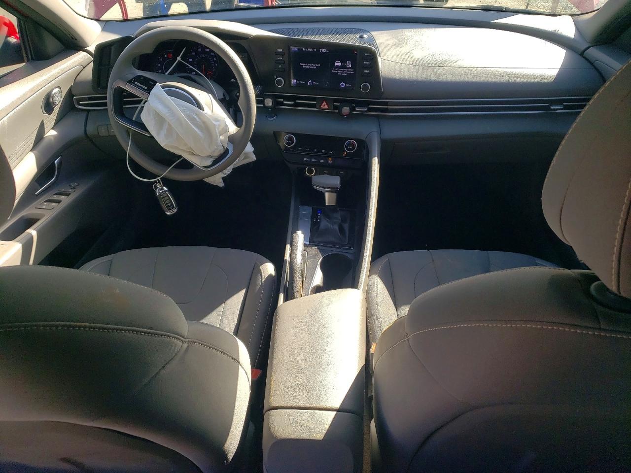 2022 HYUNDAI ELANTRA SEL photo 22