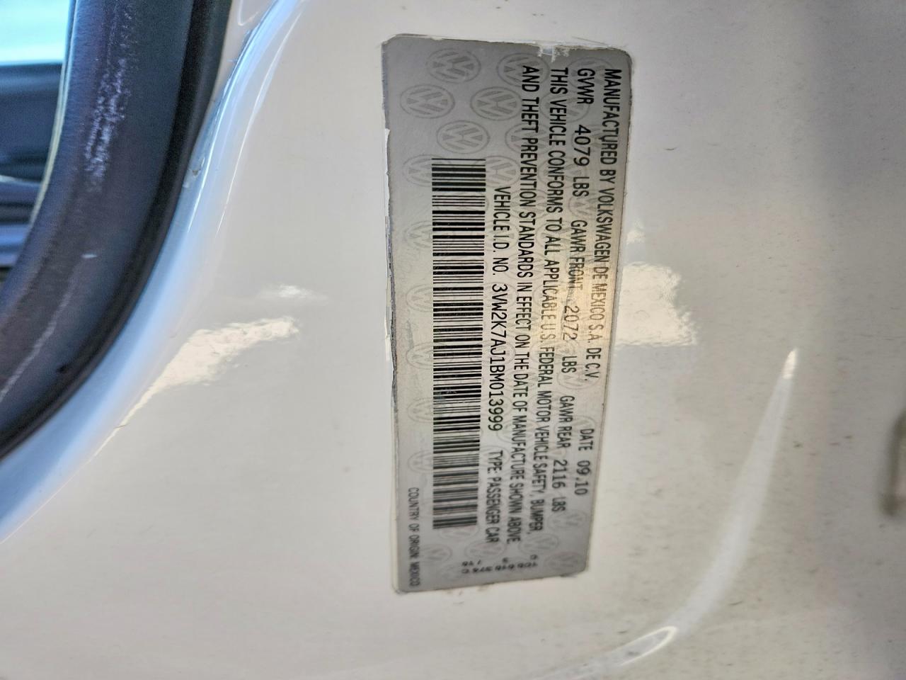 2011 VOLKSWAGEN JETTA BASE photo 23