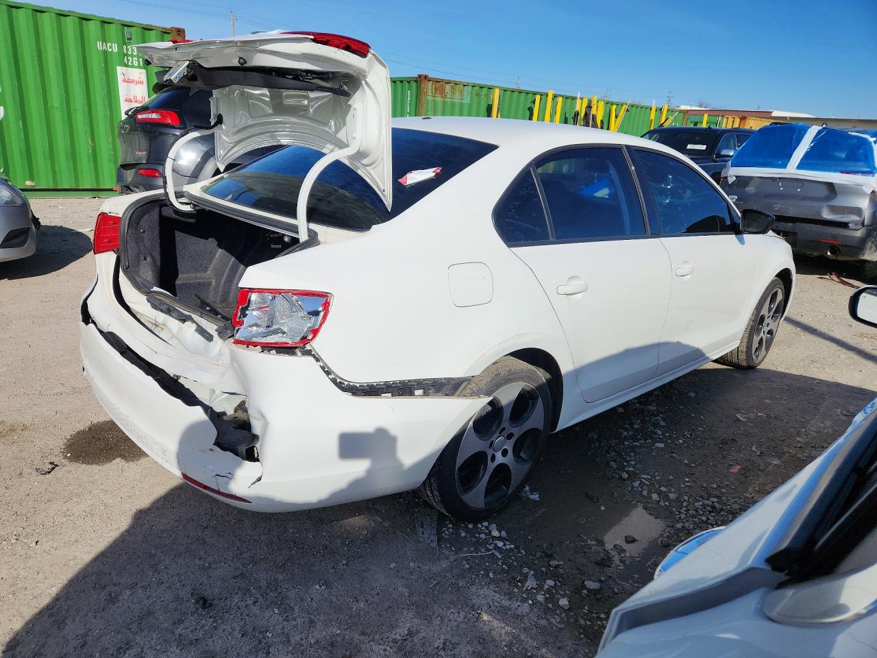 2011 VOLKSWAGEN JETTA BASE photo 5