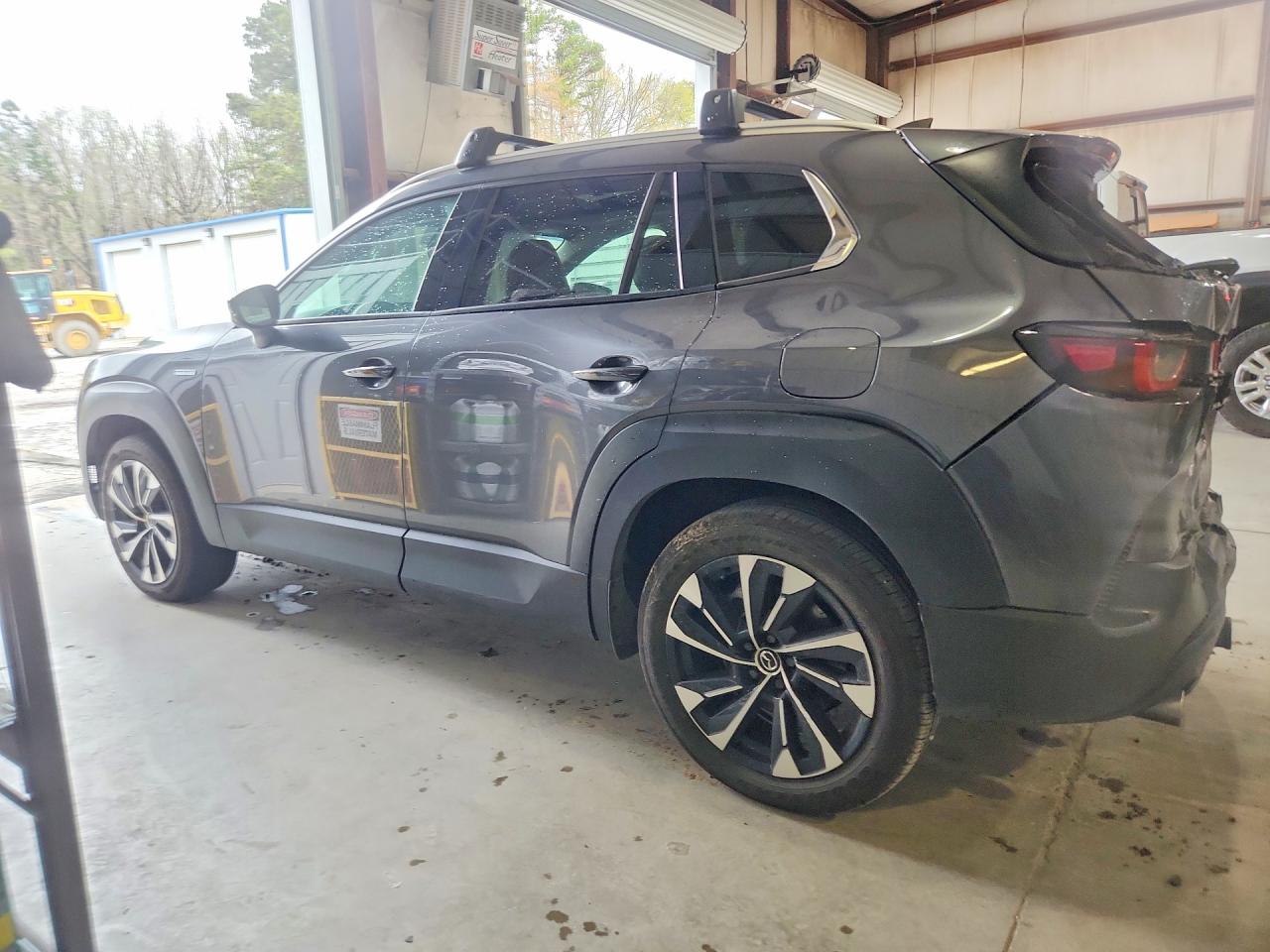 2025 MAZDA CX-50 PREMIUM PLUS photo 2
