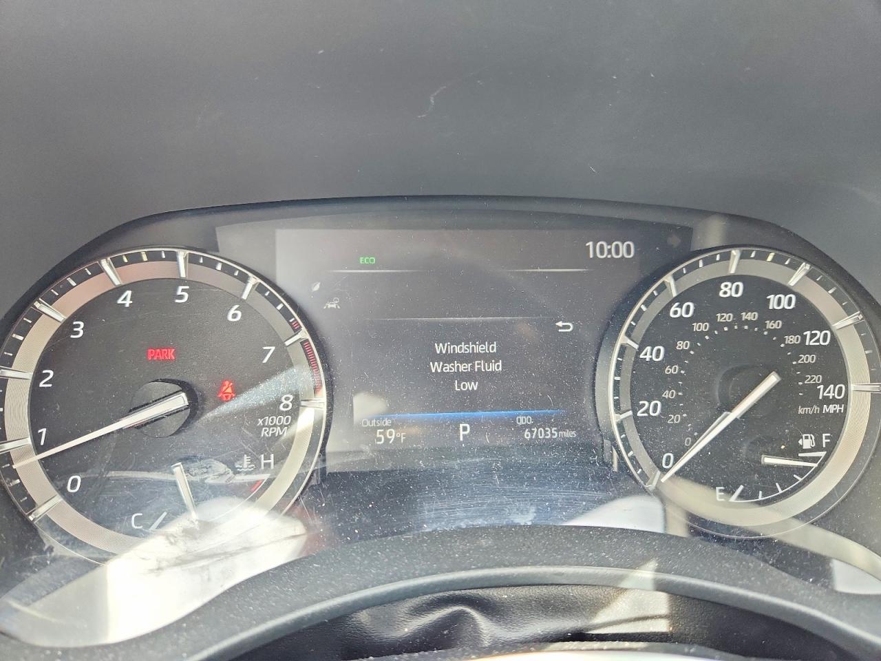 2021 TOYOTA HIGHLANDER XLE photo 9
