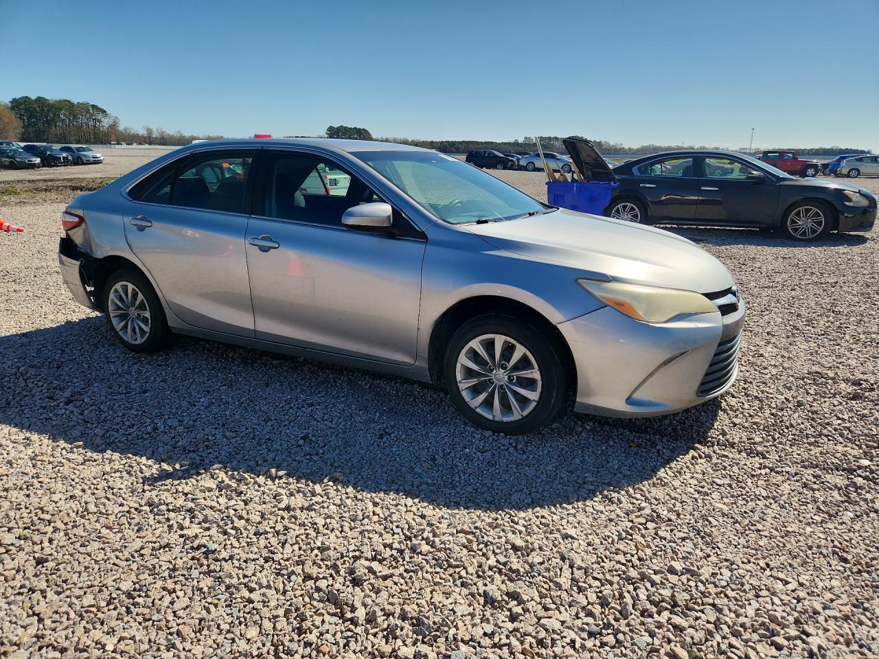 2015 TOYOTA CAMRY LE photo 7